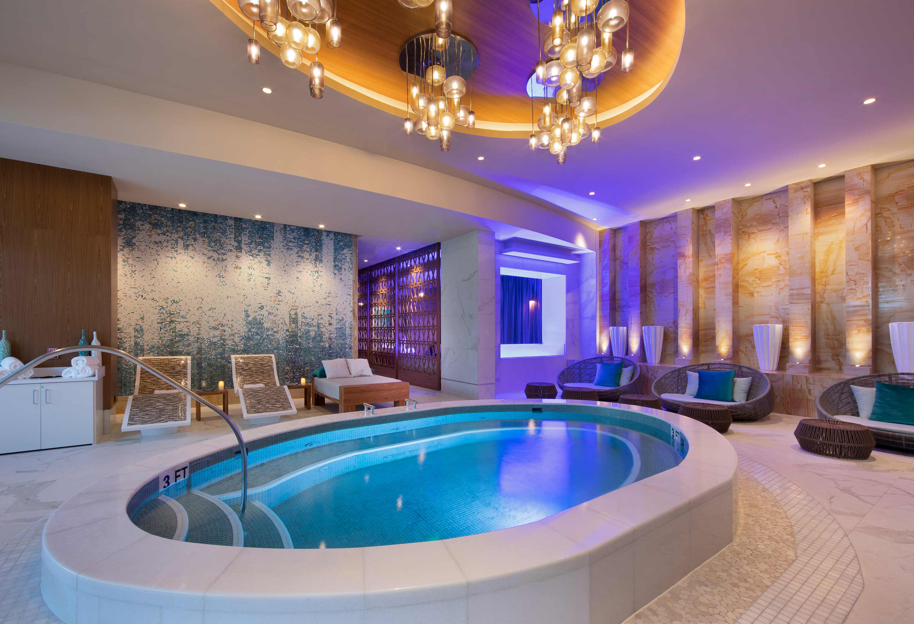 Rock Spa & Salon Co-Ed Aqua Lounge