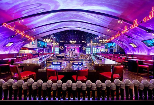 Hard Rock Cafe Interior Bar