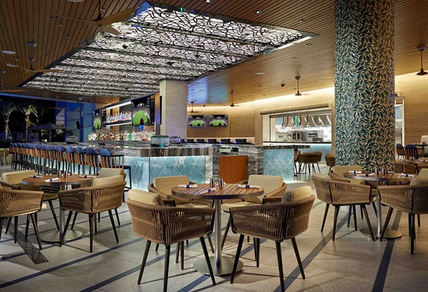 Pool Bar & Grill Interior