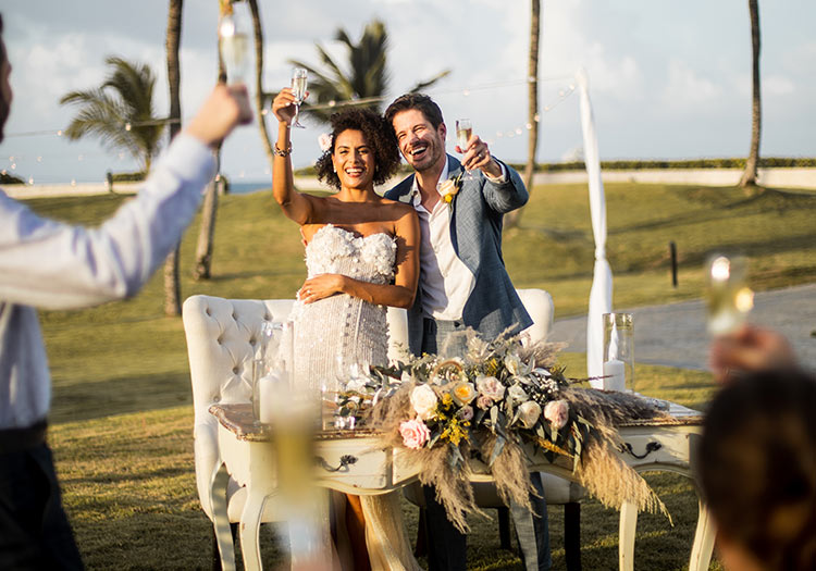 Large Weddings Ceremony Style
